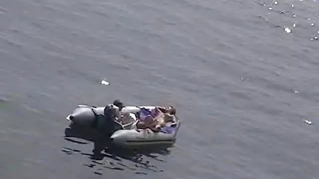 عیاشی زیبا با كس حشري سبزه کنار استخر