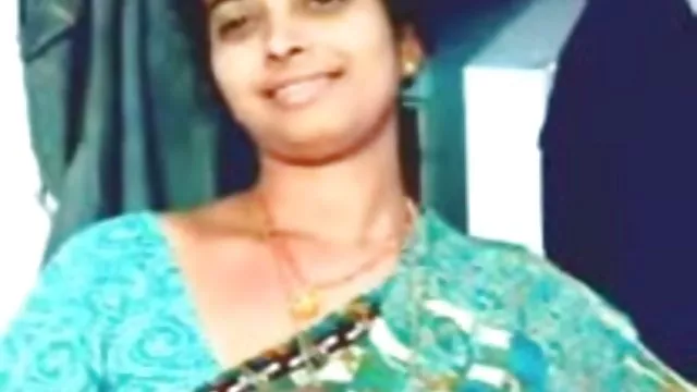 Ebony دست دیک دوست کلیپ حشری پسرش را گرفته است