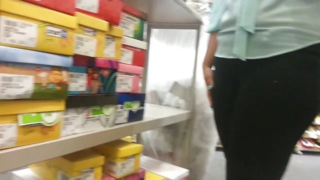 دختر جوان باعث می شود از مالیدن به مالاتو تصاویرسکسی حشری بپزد