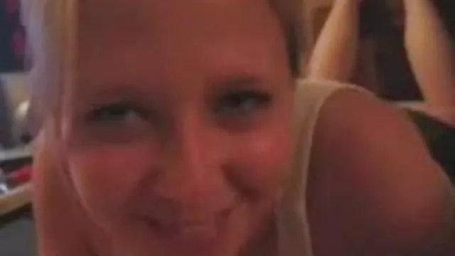 پدر دختر خود را با اسپمرا پر کرد و دستان را به هم گره ویدیو حشری زد