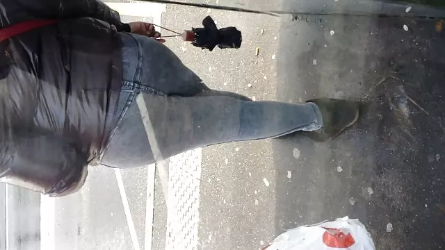 پیرمردی دختری با قد بلند حشری دات کام مقعد آموزش دیده است