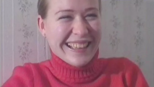 سبزه در دوش مو را سایت سکسی حشری با شامپو می شست