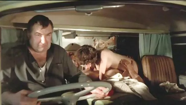 انگشتان انگشت او را با انگشت مشکی گرفت و تقدیر داستان های سکسی حشری کرد