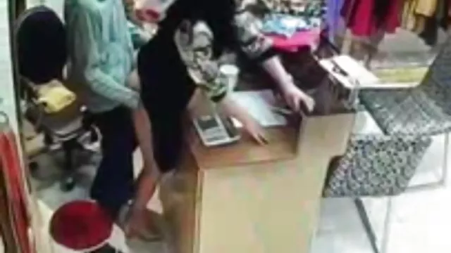 من یک دوست برای استمناء پیدا کردم و پیشنهاد دادم که لزبین جنده حشری بکنم