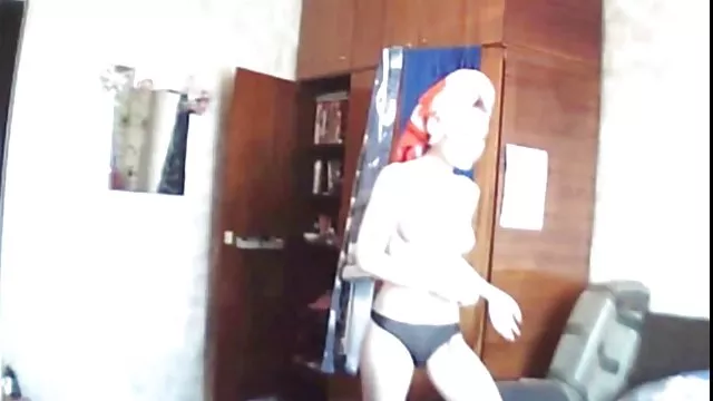 سوراخ های لیسیده و دوست دختر در الاغ را سکس زنهای حشری پاره کرد