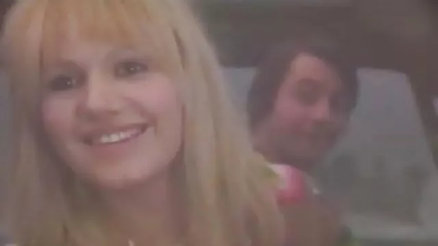 هاردکور عاشق یک سوراخ حشری زن تراشیده جوان است