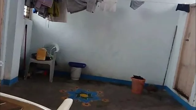 سه لزبین با گاییدن حشری لگد زدن لعنتی