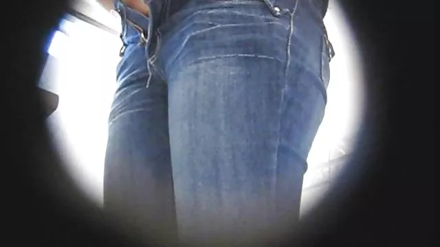 مقعد لزبین با سکس پیرزن حشری استرپون و فالوس