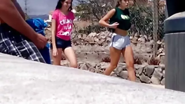 ماساژ و گاییدن کس حشری رابطه جنسی در یک محیط عاشقانه