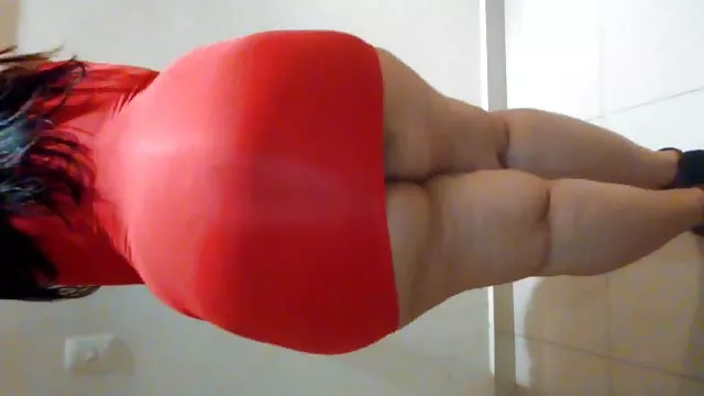 کلاس یوگا دوجنسه حشری به یک مقعد سخت تبدیل شد