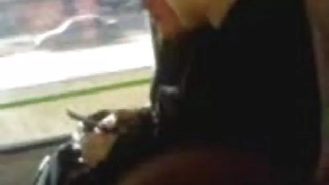 دانش آموزان پسر را گی حشری از دست دادند و با هم