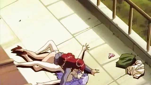 سبزه فیلمسکسی حشری یک دیک در بالکن می خورد